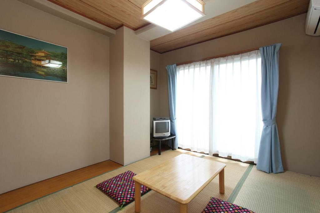 Business Hotel Nishi Оцу Стая снимка