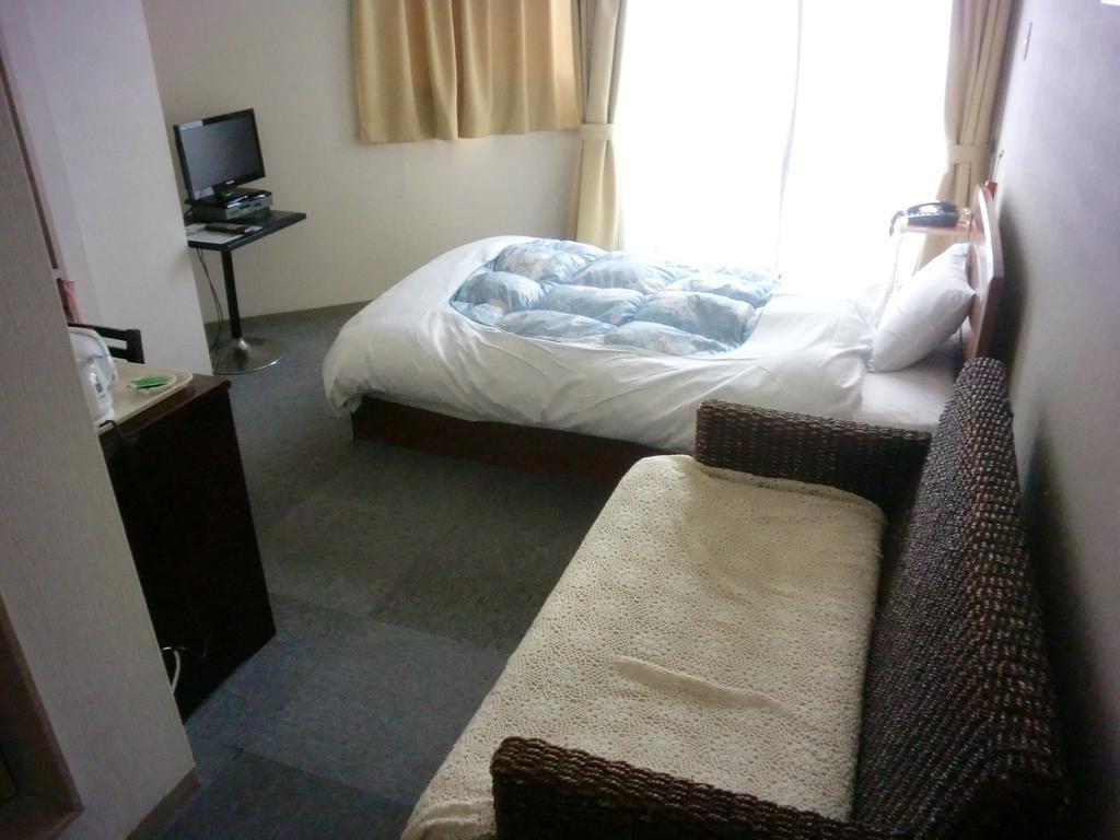Business Hotel Nishi Оцу Екстериор снимка